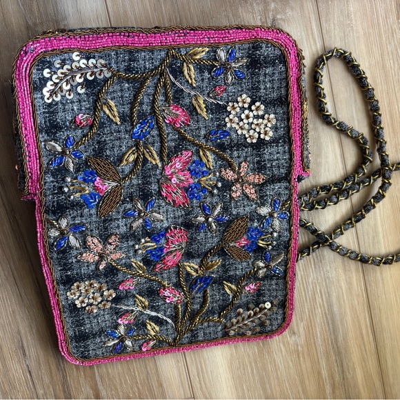 Zara Embroidered Cross Body Bag - Picture 3 of 6